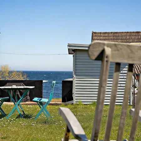 Unique Beachfront * Svaneke
